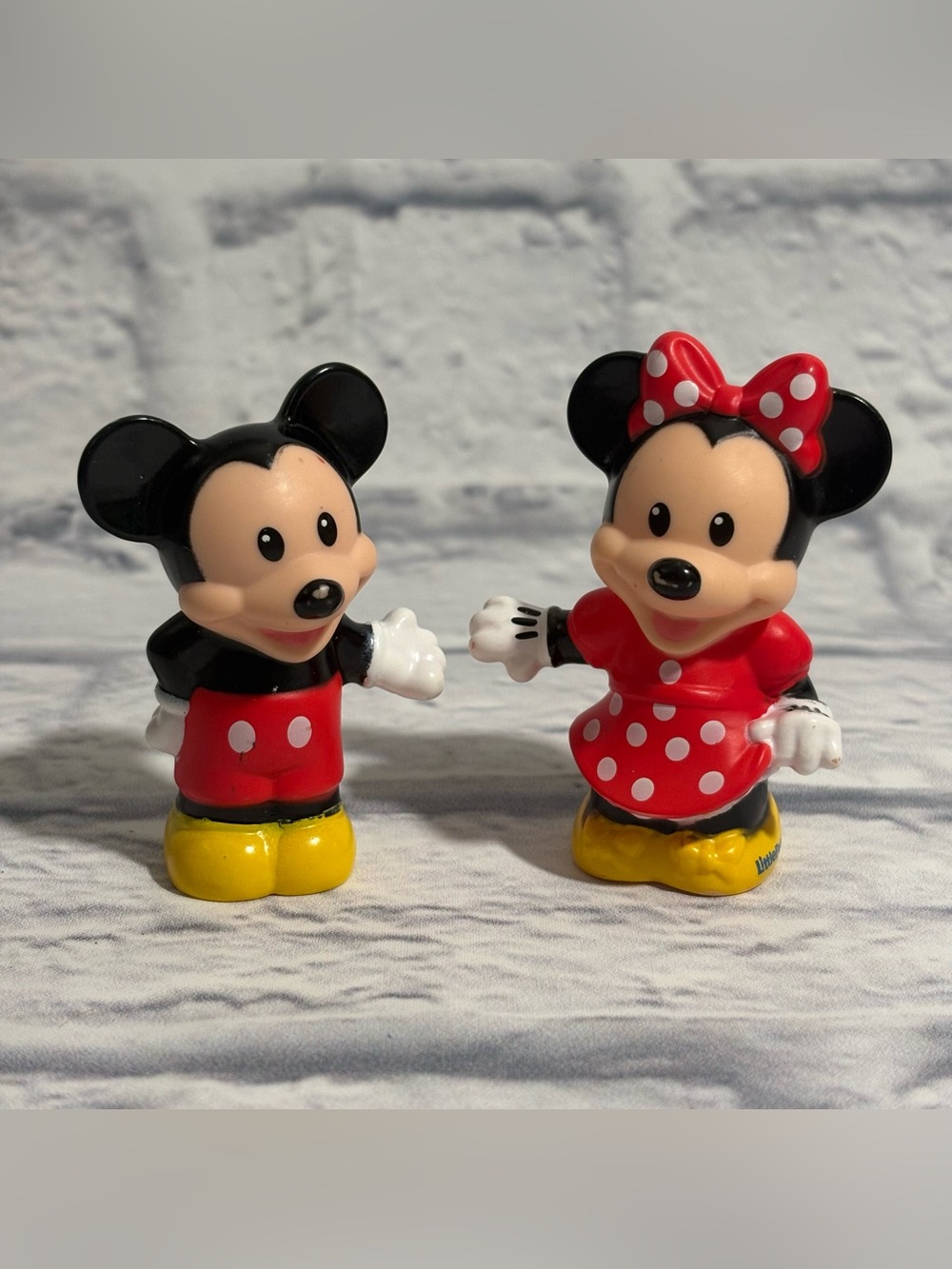 Fisher Price Little People 2014 Minnie Mouse & Mickey Mouse